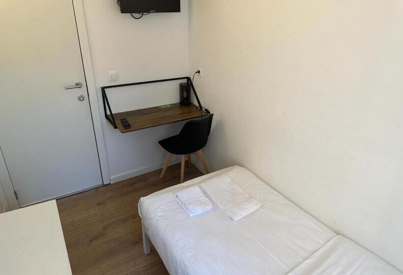 پانسیون Bed Collège