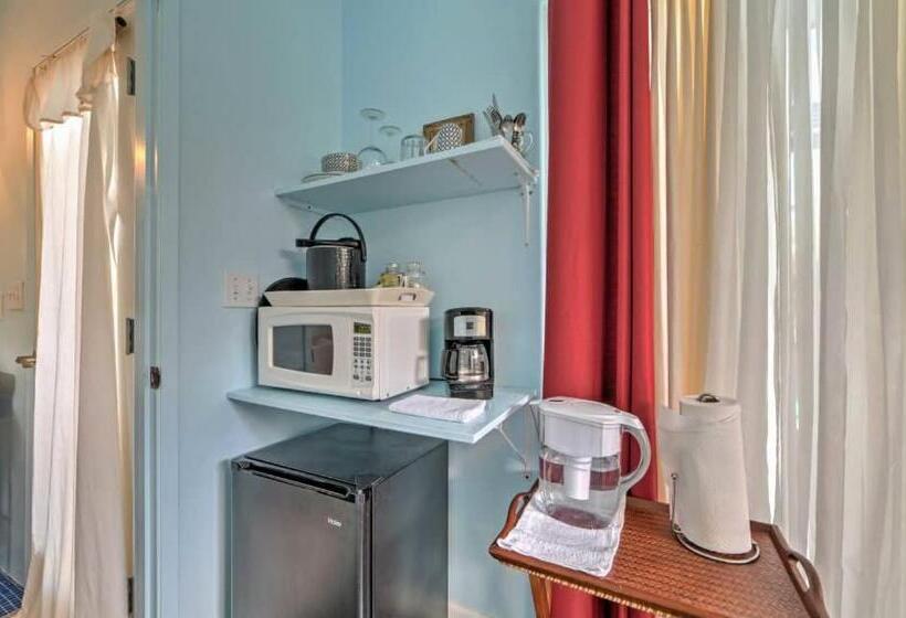 פנסיון Hale Paradise