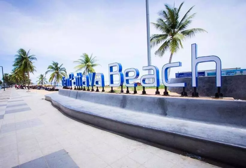 Jomtien Beach Hostel & Guesthouse