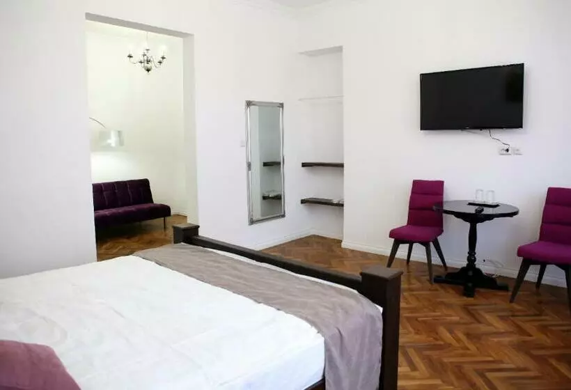 Majatalo Aleea Teilor