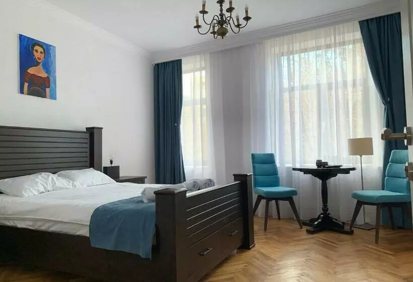 Majatalo Aleea Teilor