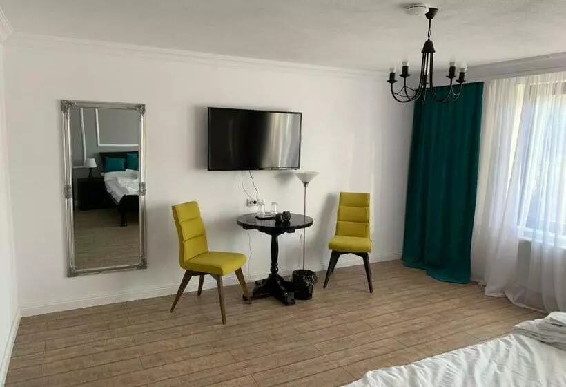 Majatalo Aleea Teilor