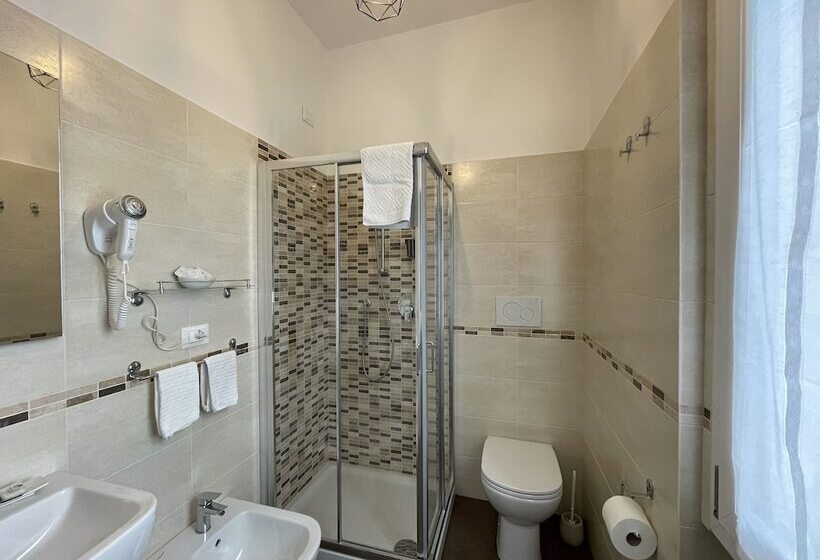 پانسیون Porta Alla Croce Guest House