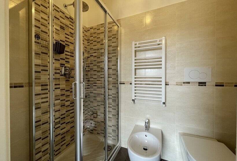 پانسیون Porta Alla Croce Guest House