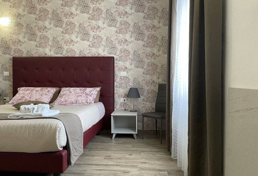 پانسیون Porta Alla Croce Guest House