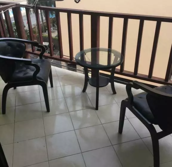 Jomtien Beach Hostel & Guesthouse