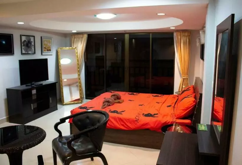 Jomtien Beach Hostel & Guesthouse