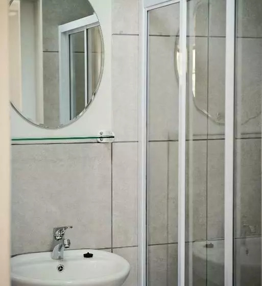 Aamiaismajoitus (B&B) 870 On Riverview Drive