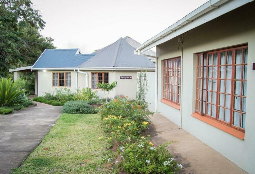 مبيت وإفطار 870 On Riverview Drive