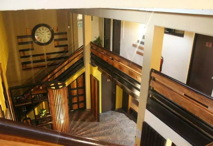 Casa Bonita Hotel Y Hostal