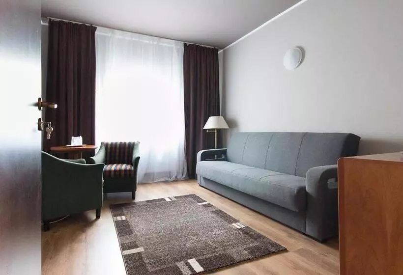 پانسیون Casa Engels