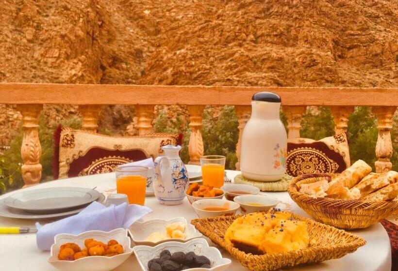 Отель Hôtel Panoramique De La Vallée