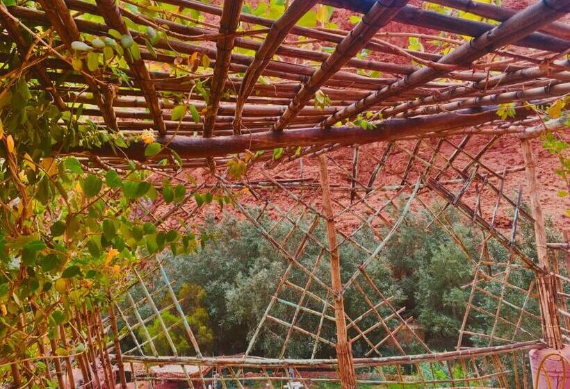 Отель Hôtel Panoramique De La Vallée