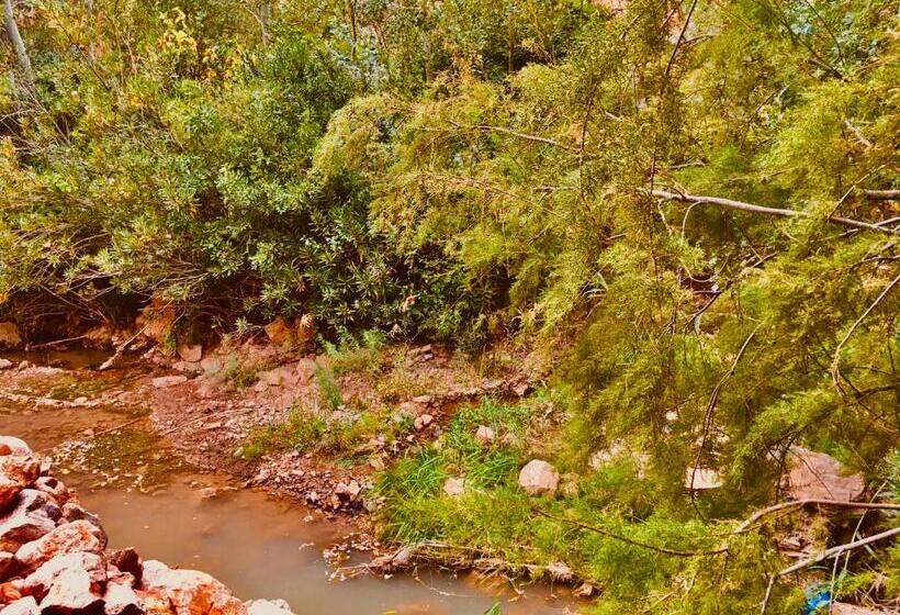 Отель Hôtel Panoramique De La Vallée