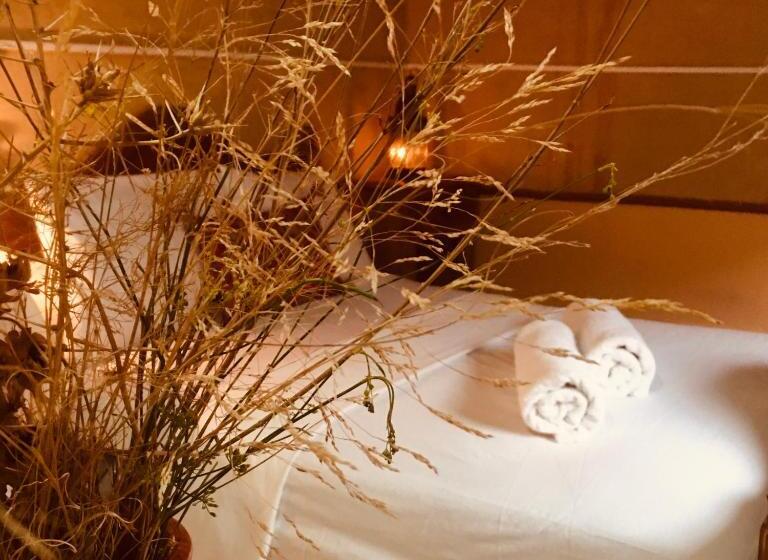 Отель Hôtel Panoramique De La Vallée