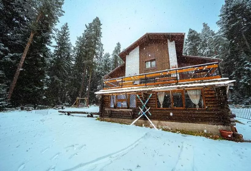 پانسیون House Shiligarnika