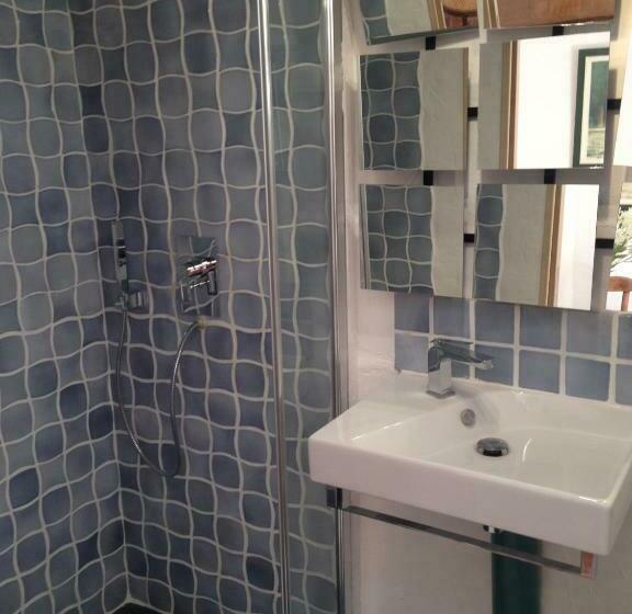 פנסיון La Maison Bleue