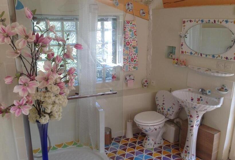 פנסיון La Maison Bleue