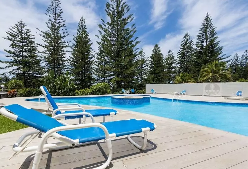 Burleigh Surf Apartments