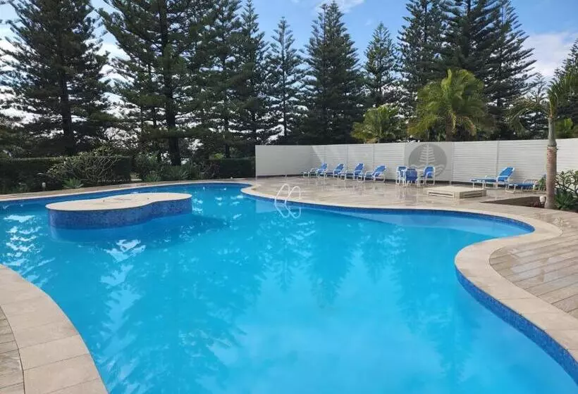 Burleigh Surf Apartments