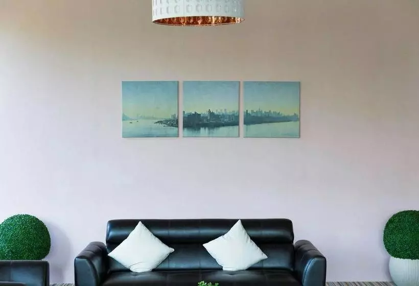 בית מלון כפרי Chatkaew Hill & Residence