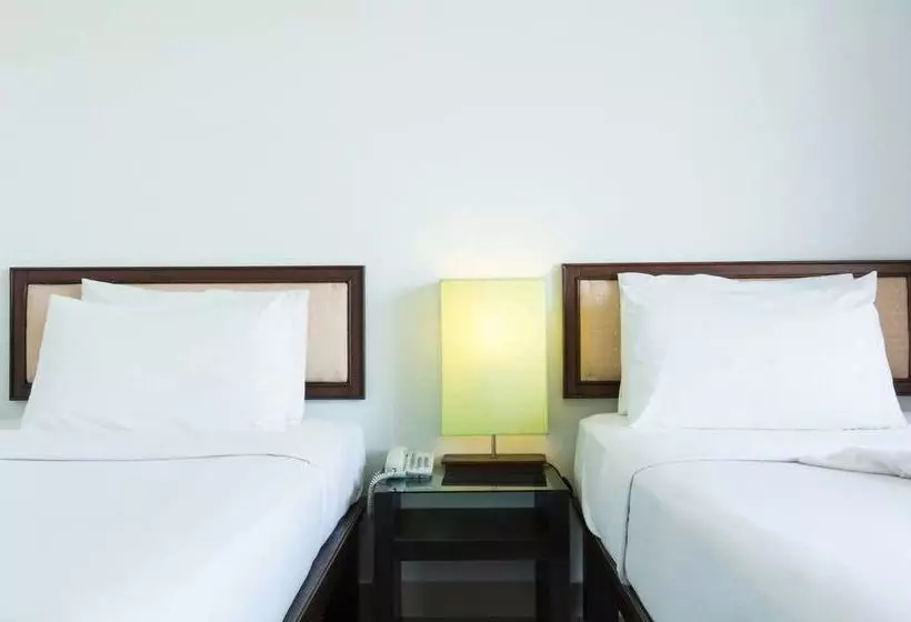 בית מלון כפרי Chatkaew Hill & Residence