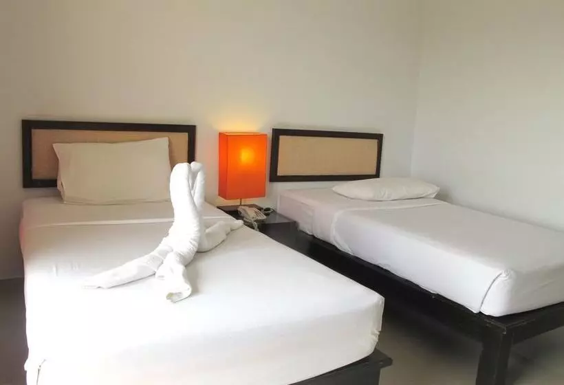 בית מלון כפרי Chatkaew Hill & Residence