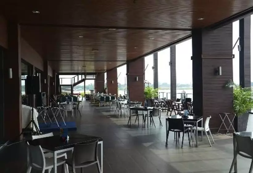 Duyong Marina & Resort