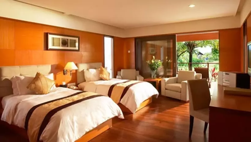 Duyong Marina & Resort