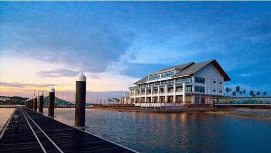 Duyong Marina & Resort