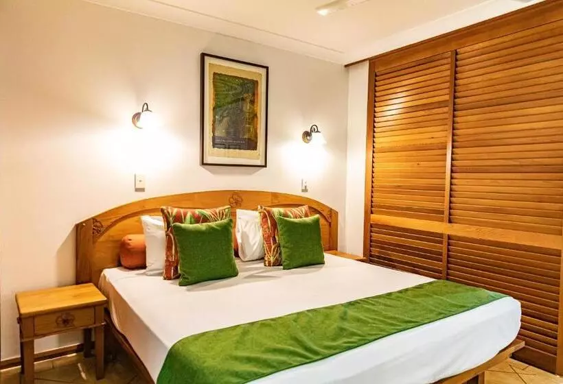 Hibiscus Resort & Spa Official Onsite Reception & Check In