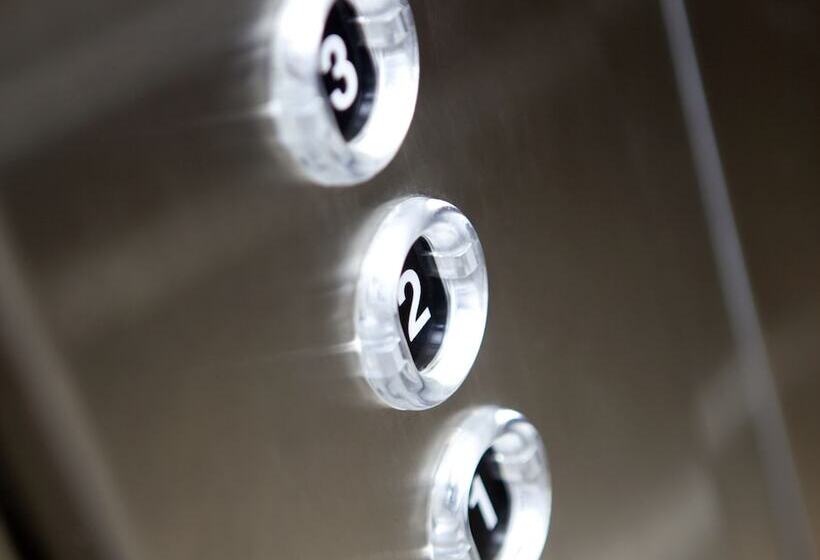 Amaris Hotel Cimanuk Bandung