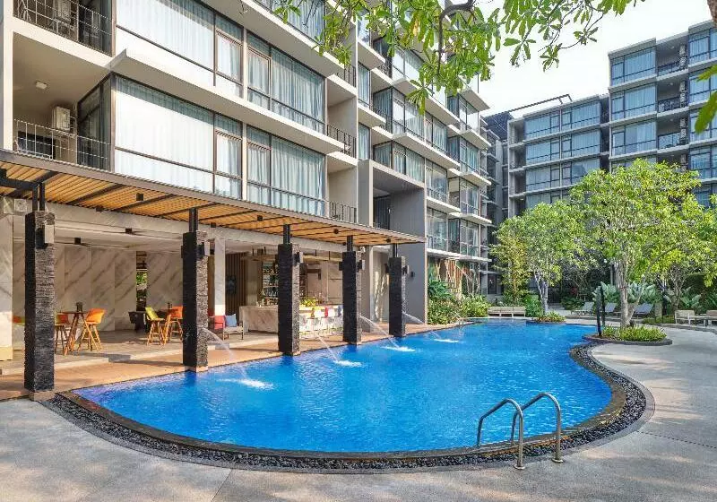 Altera Hotel And Residence By At Mind