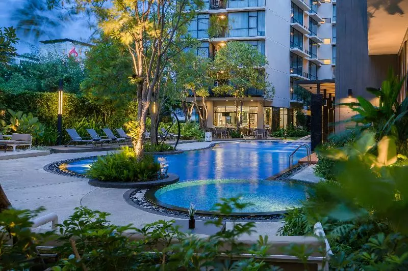 Altera Hotel And Residence By At Mind