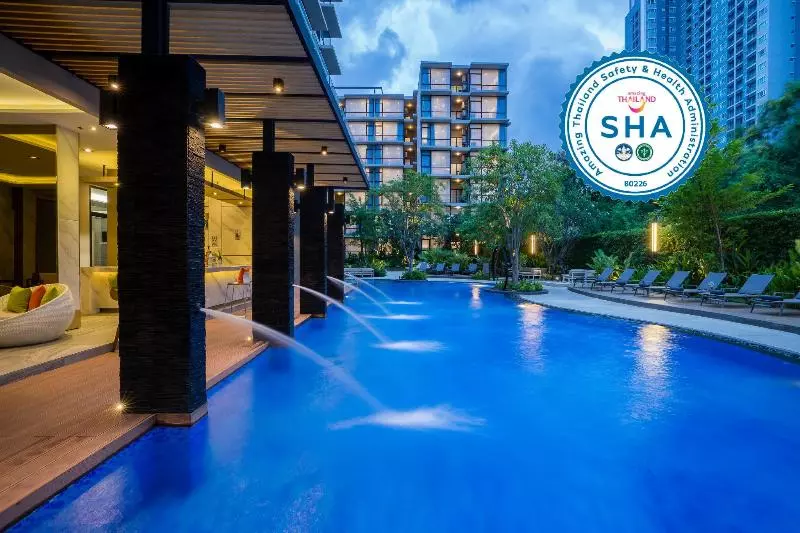 Altera Hotel And Residence By At Mind