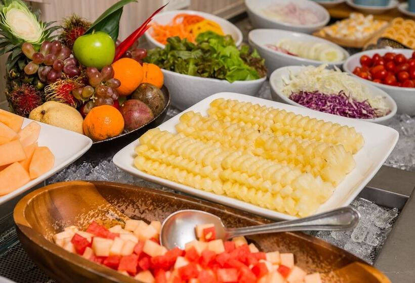 Altera Hotel And Residence By At Mind