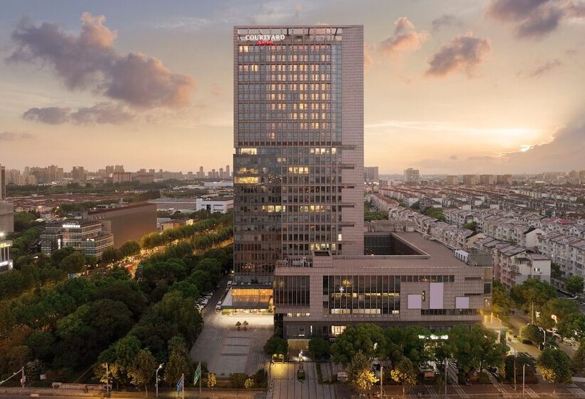 בית מלון כפרי Courtyard By Marriott Shanghai Jiading
