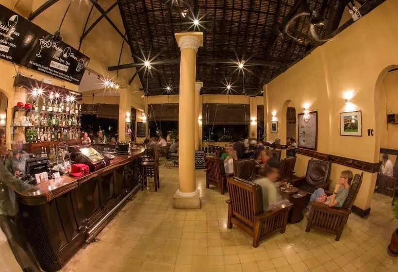 בית מלון כפרי Fcc Phnom Penh Boutique