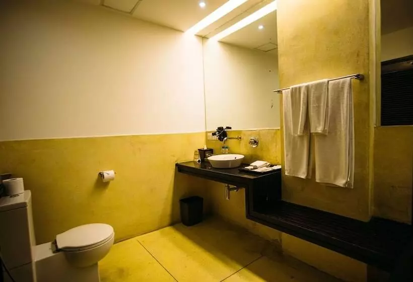 בית מלון כפרי Fcc Phnom Penh Boutique