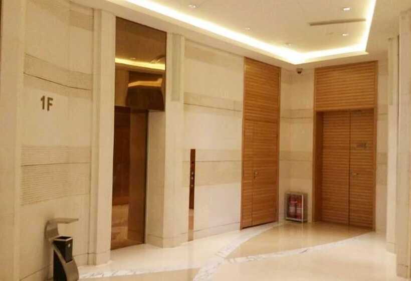 Holiday Inn Qingdao City Center, An Ihg Hotel   May 4th Square
