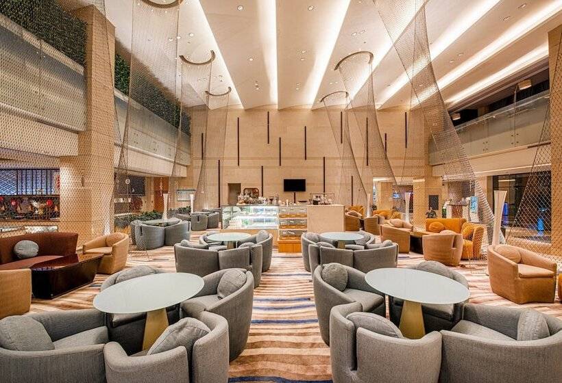 Holiday Inn Qingdao City Center, An Ihg Hotel   May 4th Square