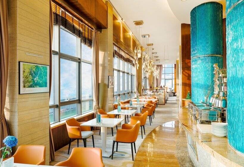 Holiday Inn Qingdao City Center, An Ihg Hotel   May 4th Square