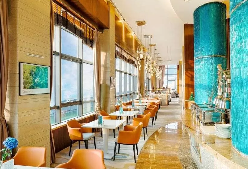 Holiday Inn Qingdao City Center, An Ihg Hotel   May 4th Square