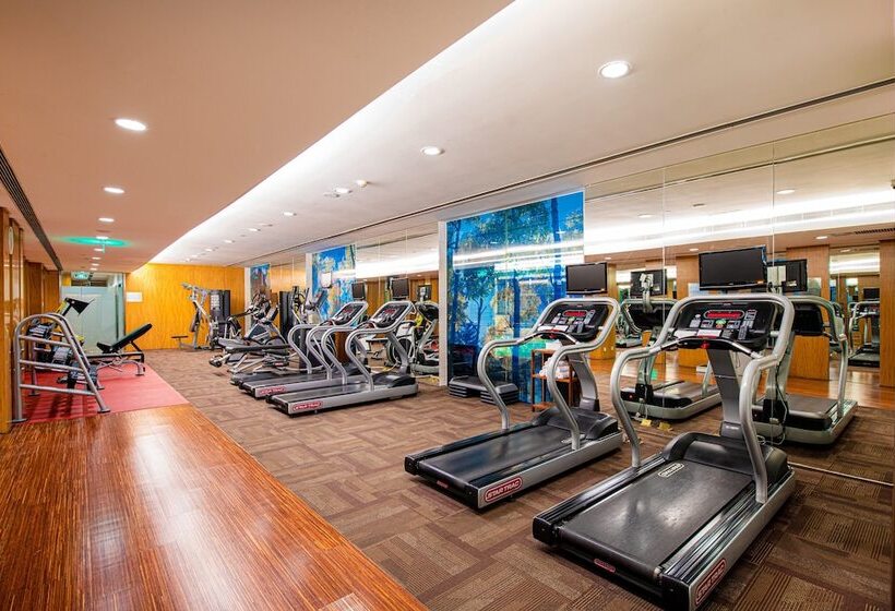 Holiday Inn Qingdao City Center, An Ihg Hotel   May 4th Square