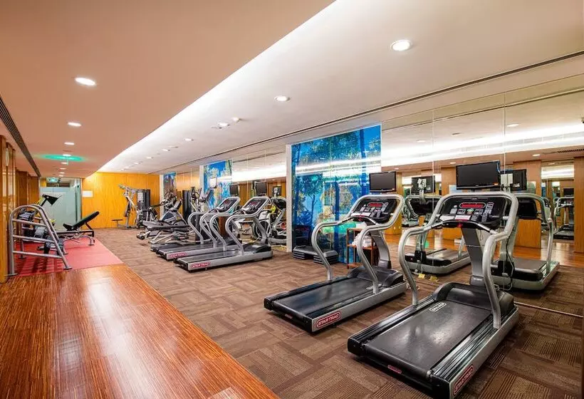 Holiday Inn Qingdao City Center, An Ihg Hotel   May 4th Square