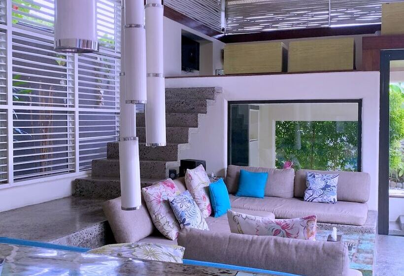 בית מלון כפרי Kiss Villas Bali