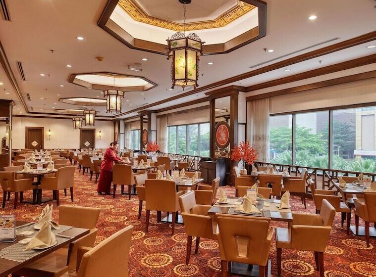 Mardhiyyah Hotel And Suites