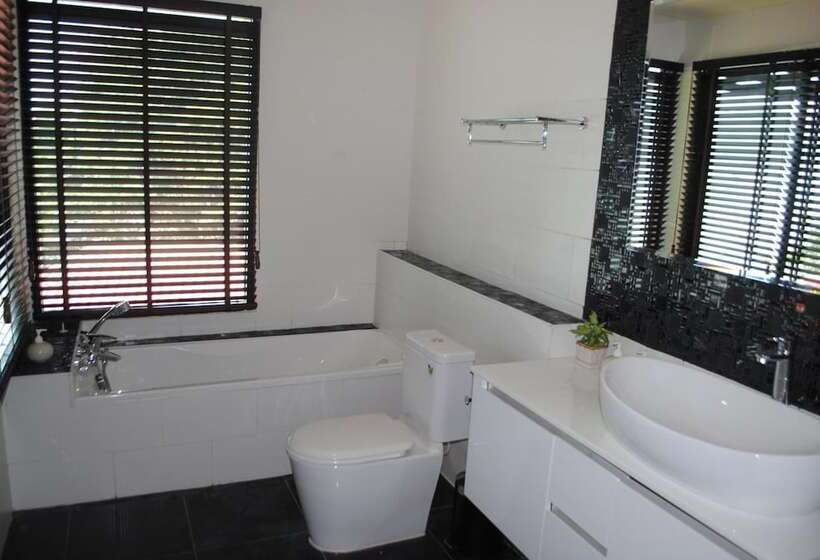 فندق Monsane River Kwai Resort