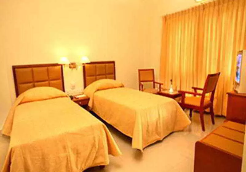 Отель Park Central