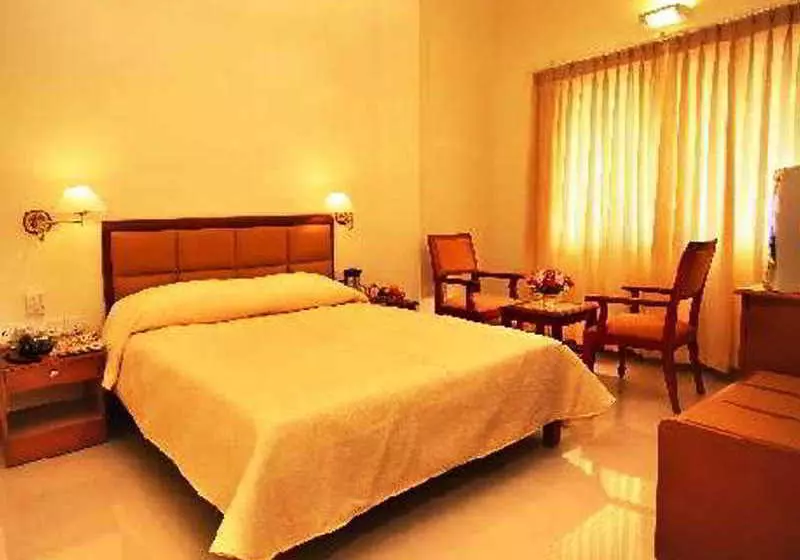 Отель Park Central